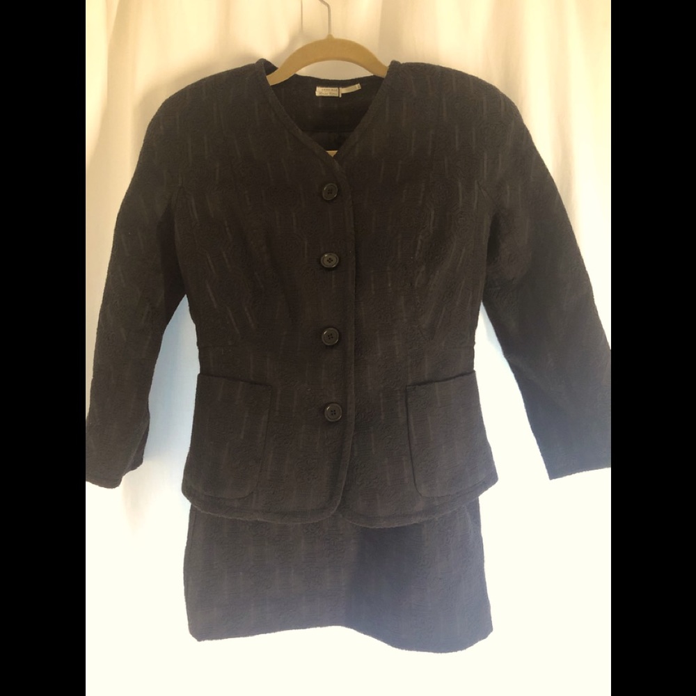 NWT Leon Max Limited Edition Brocade Skirt Suit
